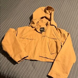 ALO Yoga Cropped Hooded Jacket
